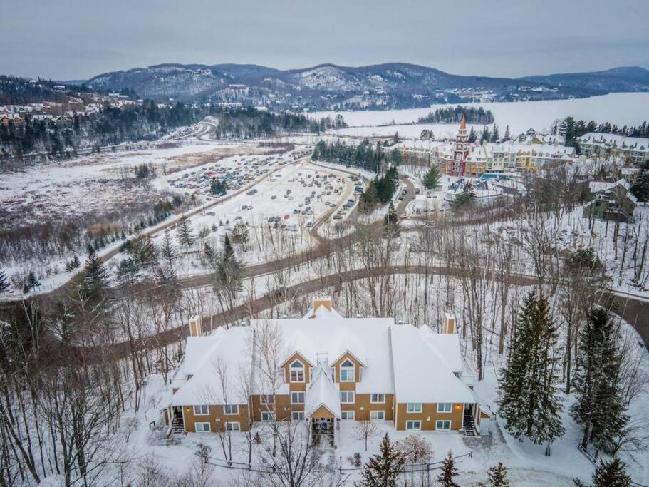 L'Érablière Tremblant -Ski In Ski Out with 2 Bedrooms - 135-11 Mont-Tremblant Exterior foto